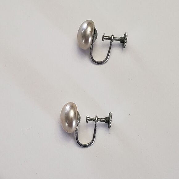 VINTAGE JAPAN Screwback Faux Button Pearl Earrings Champagne - Picture 5 of 8